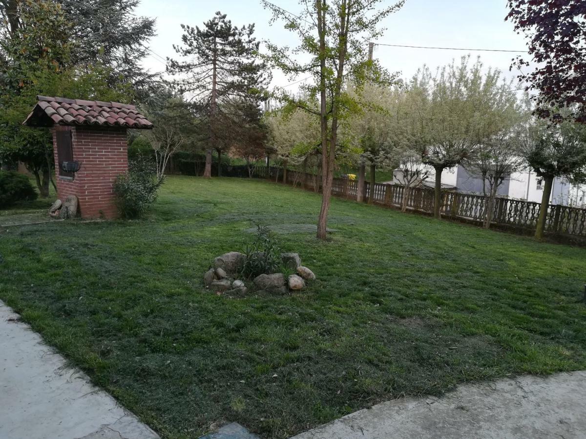 Villa Laura Incisa Scapaccino Kültér fotó